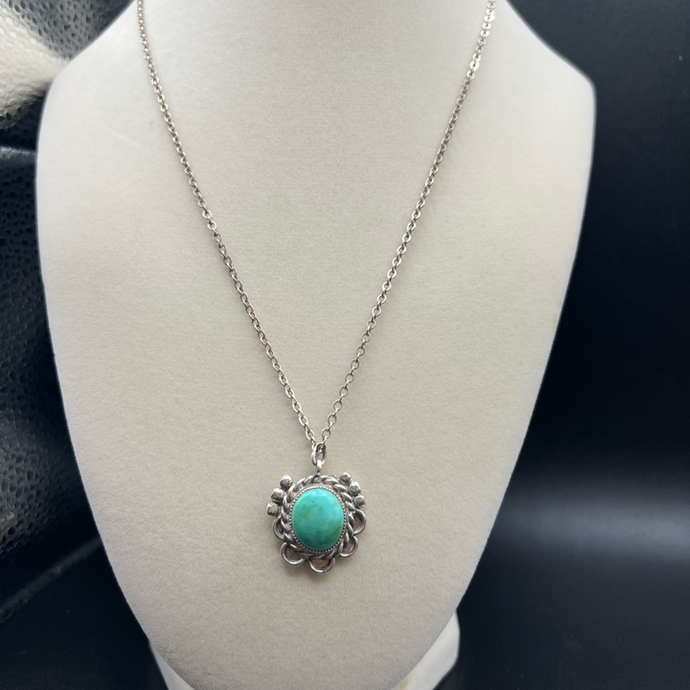 Elegant Silver Necklace with Turquoise Pendant